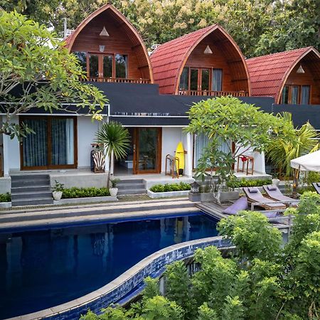 Hostel Bagus Ink Surf Camp Uluwatu Exterior foto